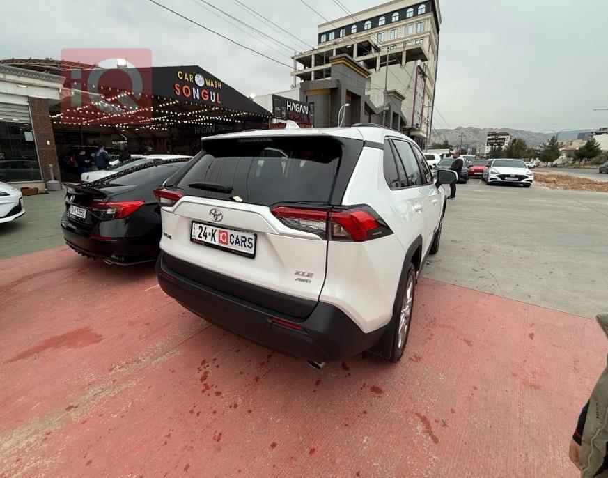 تويوتا راف 4